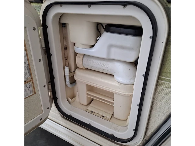 Caravan, abbey, gt 214 - afbeelding 57 van  71