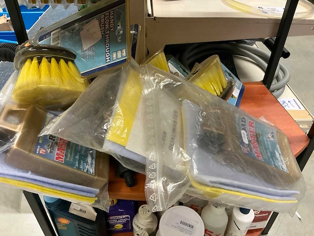 Caravan en camper cleaner, wax, smeermiddelen (60x) - afbeelding 10 van  10