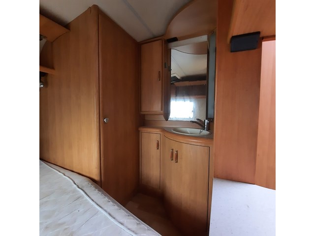 Caravan, hobby, 30, 2001 - afbeelding 32 van  68