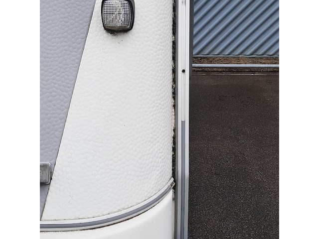 Caravan, hobby, 30, 2001 - afbeelding 63 van  68