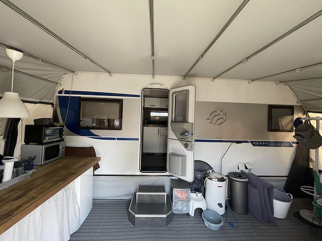 Caravan knaus 500 fu sport silver edition met 4-seizoenen voortent hypercamp casa grande 300 mt 13 en grond... - afbeelding 3 van  25