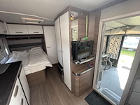Caravan knaus 500 fu sport silver edition met 4-seizoenen voortent hypercamp casa grande 300 mt 13 en grond... - afbeelding 5 van  25