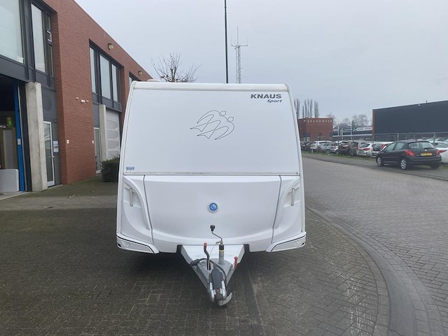 Caravan knaus 500 fu sport silver edition met 4-seizoenen voortent hypercamp casa grande 300 mt 13 en grond... - afbeelding 9 van  25
