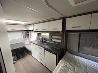Caravan knaus 500 fu sport silver edition met 4-seizoenen voortent hypercamp casa grande 300 mt 13 en grond... - afbeelding 19 van  25