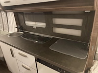 Caravan knaus 500 fu sport silver edition met 4-seizoenen voortent hypercamp casa grande 300 mt 13 en grond... - afbeelding 22 van  25