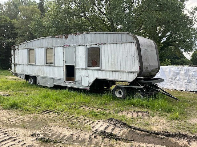 Caravan pipowagen - afbeelding 1 van  13