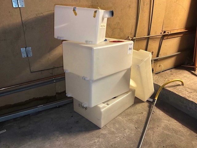 Caravan watertanks (5x) - afbeelding 3 van  5