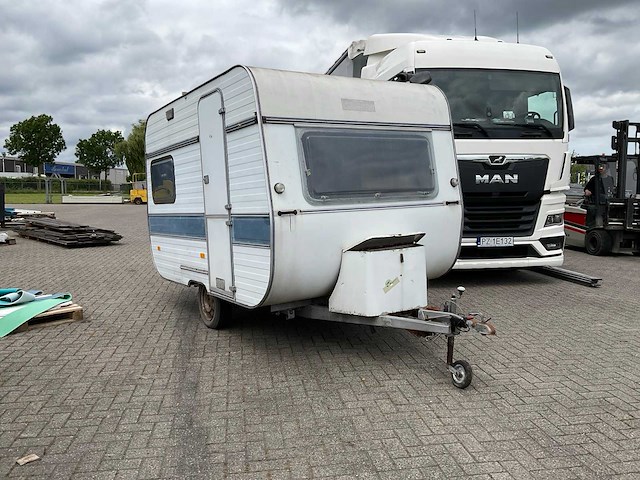 Caravan - afbeelding 1 van  14