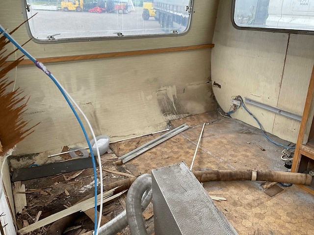 Caravan - afbeelding 14 van  14