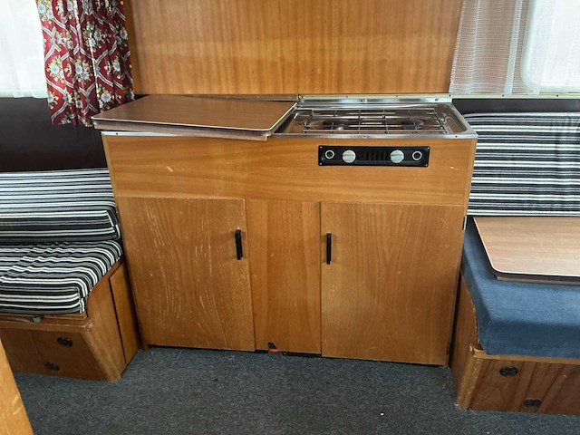 Caravan - afbeelding 13 van  14