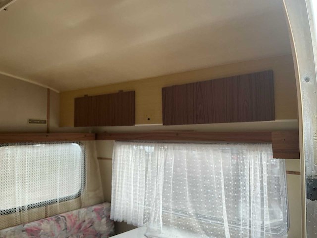 Caravan - afbeelding 7 van  8