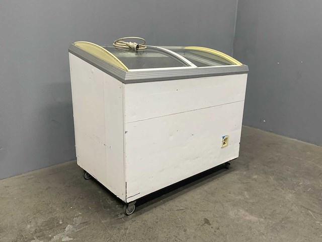 Caravell fp5 koel- en vrieskast 105x65x95 cm - afbeelding 1 van  5