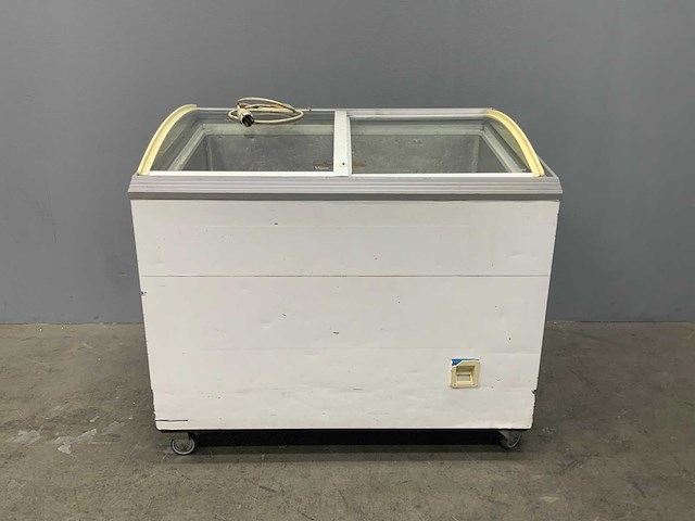 Caravell fp5 koel- en vrieskast 105x65x95 cm - afbeelding 2 van  5