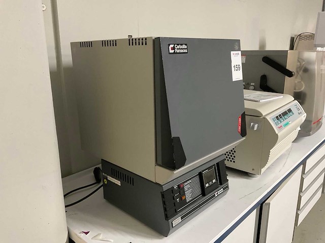 Carbolite furnaces csf11/13 laboratoriumoven - afbeelding 1 van  6