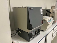 Carbolite furnaces csf11/13 laboratoriumoven - afbeelding 1 van  6