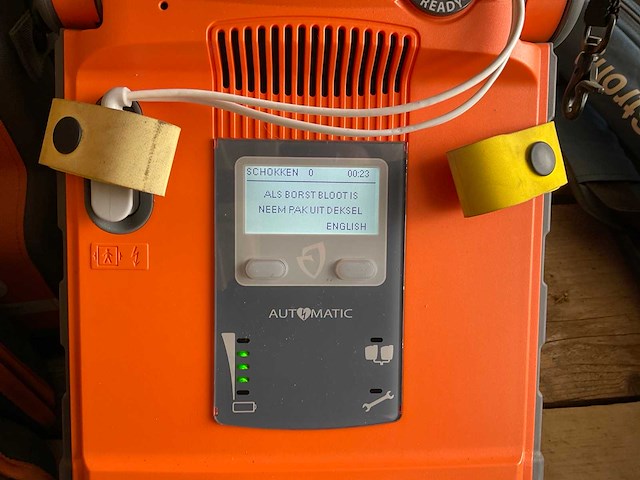 Cardiac science defibrillator - afbeelding 2 van  2