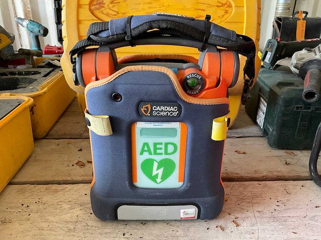 Cardiac science defibrillator - afbeelding 1 van  3