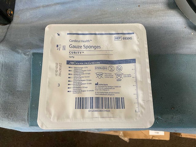 Cardinal health curity gauze sponges (1280x) - afbeelding 2 van  4
