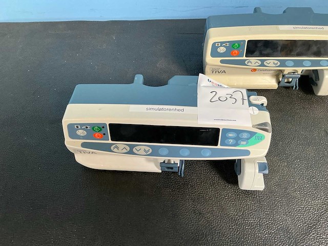 Carefusion alaris tiva infusiepomp (2x) - afbeelding 2 van  5