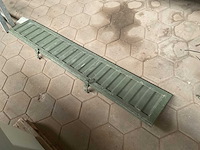 Cargo bulkhead assembly - afbeelding 3 van  5