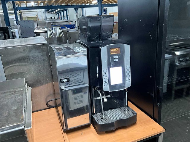 Carimali mx 5 silver koffiemachine - afbeelding 1 van  10