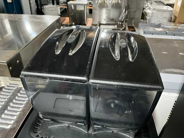 Carimali mx 5 silver koffiemachine - afbeelding 6 van  10