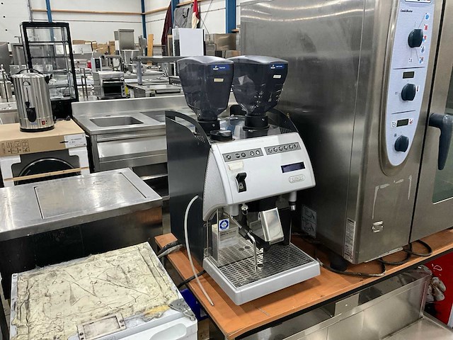 Carimalii koffiemachine - afbeelding 1 van  9