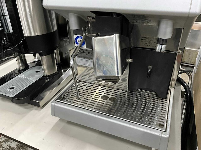 Carimalii koffiemachine - afbeelding 6 van  8