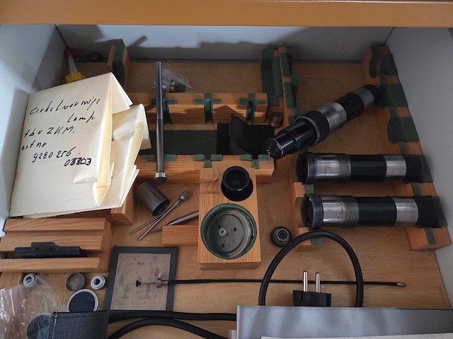 Carl zeiss jena - 1983 - zkm 02-250 - 2-coördinaatmeetmachine - afbeelding 47 van  50