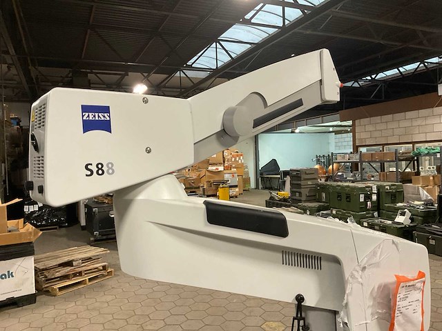 Carl zeiss meditec opmi vario s88 chirurgische microscoop - afbeelding 12 van  15