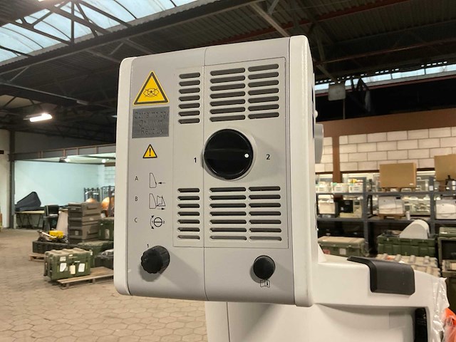 Carl zeiss meditec opmi vario s88 chirurgische microscoop - afbeelding 13 van  15