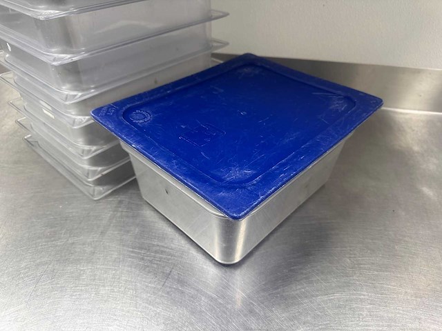 Carlisle - gn 1/2-150 - kunststof gastronormbak met deksel (10x) - afbeelding 1 van  3