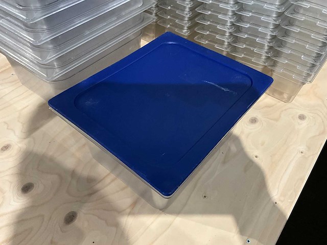 Carlisle - gn 1/2-150 - kunststof gastronormbak met deksel (14x) - afbeelding 1 van  1