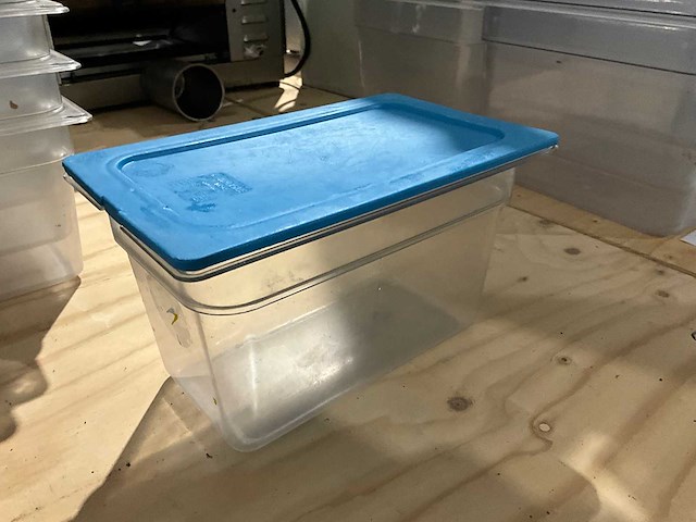 Carlisle - gn 1/4-150 - kunststof gastronormbak met deksel (20x) - afbeelding 1 van  2