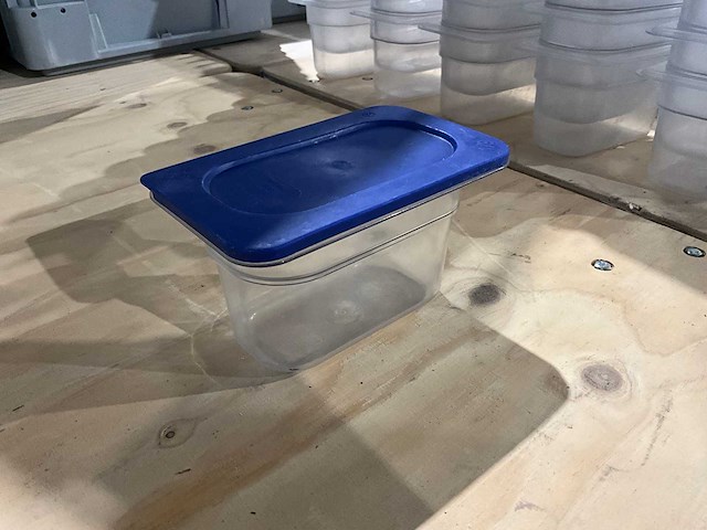 Carlisle - gn 1/9-100 - kunststof gastronormbak met deksel (20x) - afbeelding 1 van  3