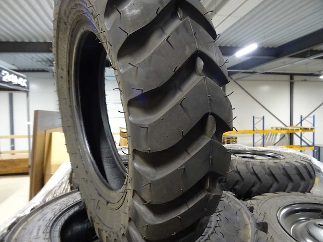 Carlisle - trac chief - banden graafmachines (37x) - afbeelding 3 van  5