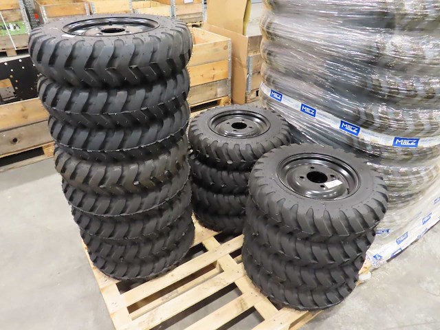 Carlisle - trac chief - industrieband 5.70-12 (16x) - afbeelding 1 van  3