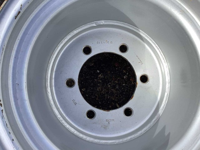 Carlisle 29x12.50-15 band met velg - afbeelding 8 van  8