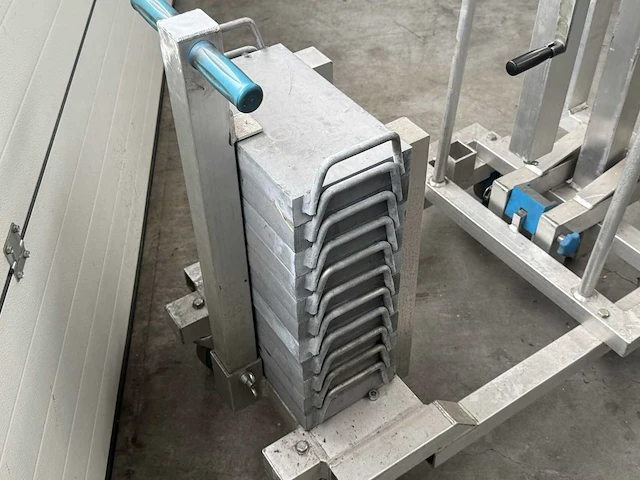 Carlstahl - 2011 - 7172.00.12 - werkplaatskraan - afbeelding 4 van  9