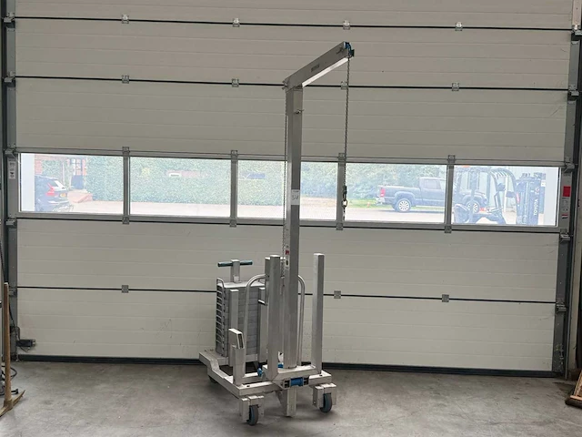 Carlstahl - 2011 - 7172.00.12 - werkplaatskraan - afbeelding 1 van  9