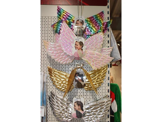 Carnaval verkleedaccessoires w.o. vleugels, engelsets, tutu's en tiara's. - afbeelding 3 van  4