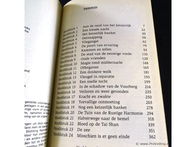 Carole wilkinson. drakenhoeder - afbeelding 4 van  5