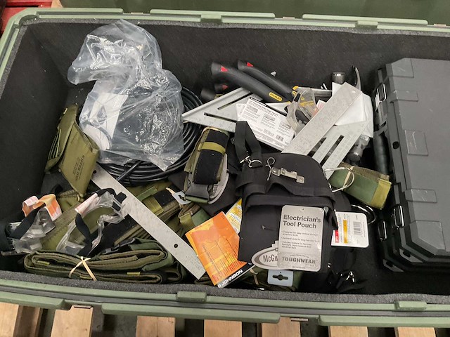 Carpenter’s hand tool kit - afbeelding 3 van  10