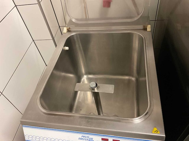Carpigiai pastomaster 120 zuivel pasteurisatiemachine - afbeelding 4 van  7