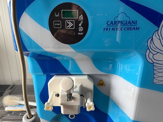 Carpigiani - 191 p/sp softijsmachine - ijsmachine - afbeelding 1 van  3