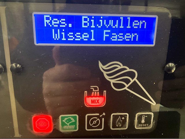 Carpigiani - gk3t- ijsmachine - afbeelding 10 van  13