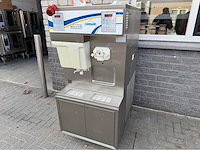 Carpigiani - softijs + milkshake 3840 - ijsmachine - afbeelding 2 van  7