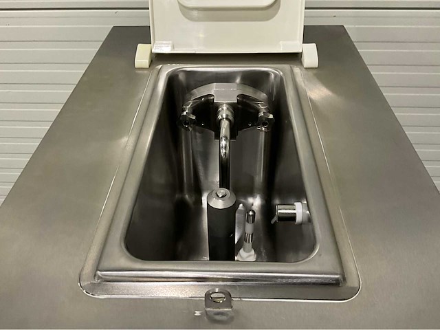 Carpigiani aes 261 / psp-df ijsmachine - afbeelding 7 van  7