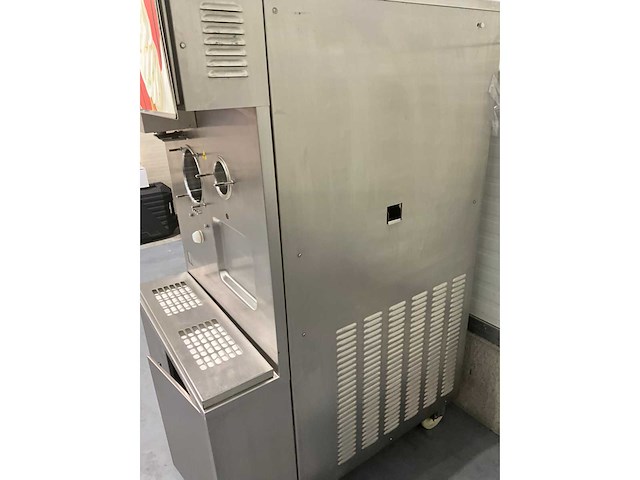 Carpigiani aes coss k3 ijsmachine - afbeelding 8 van  9