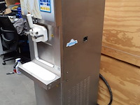 Carpigiani aes zelf pasteuriserende softijsmachine 261/psp-df - afbeelding 2 van  9